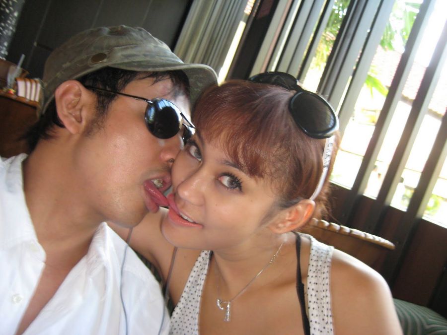 kartika putri ngentot