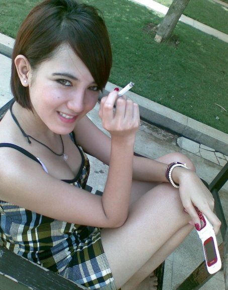 artis cantik bugil