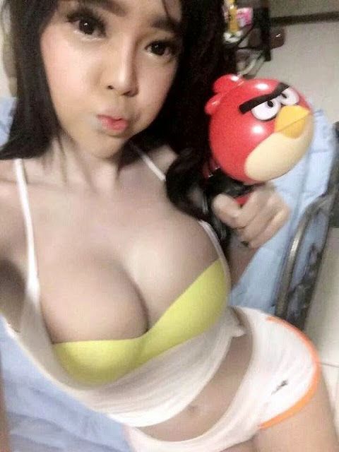 ketat montok cewek pake bikini