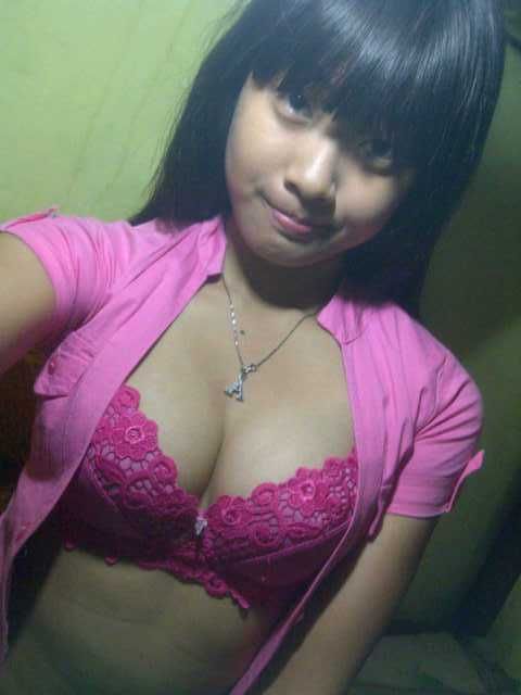 tetek montok