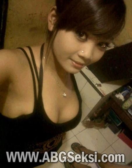 masturbasi cewek cantik