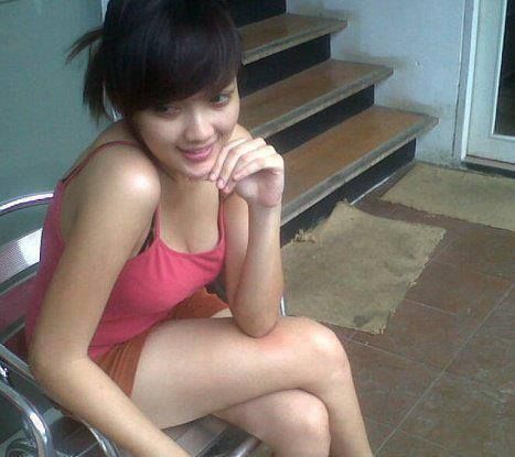 ngintip cewek mandi telanjang