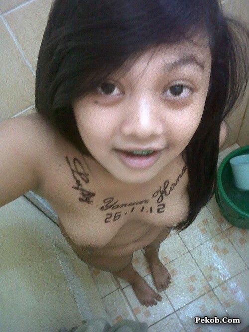 cewek telanjang bulat