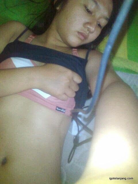 cewek cewek vs
