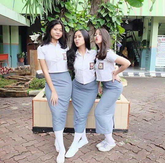 apapun foto wanita tanpa busana
