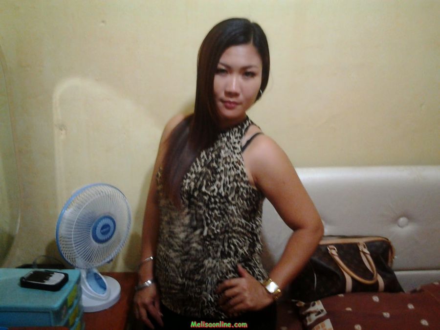 seksi montok ngangkang