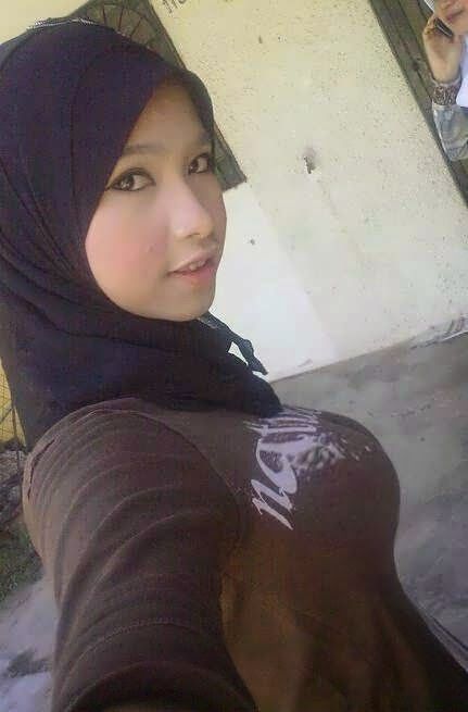gambar celana dalam abg lepas