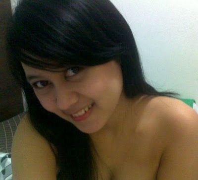 gambar celana dalam abg lepas