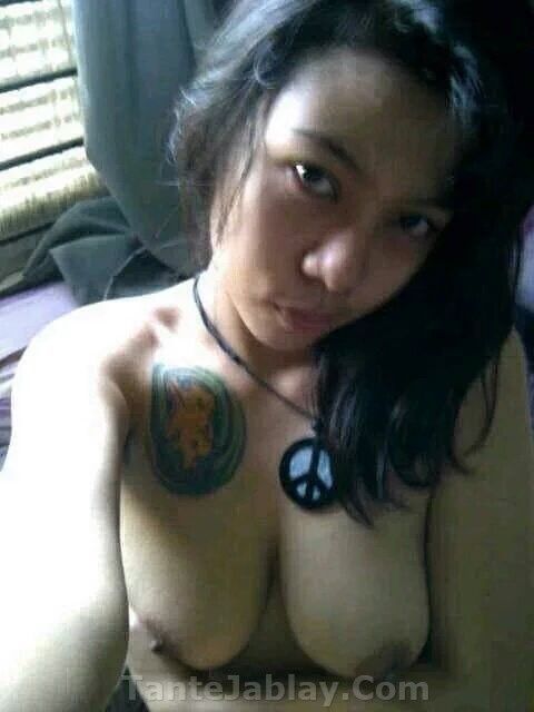 gambar susu montok