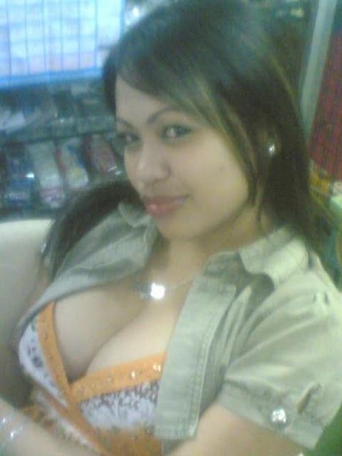 buah dada montok