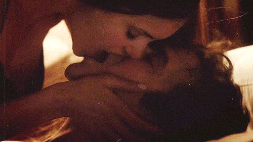 motor boat gif kiss