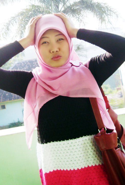 istri selingkuh di kamar mandi