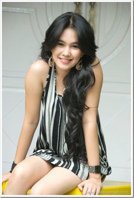 seksi kartika putri