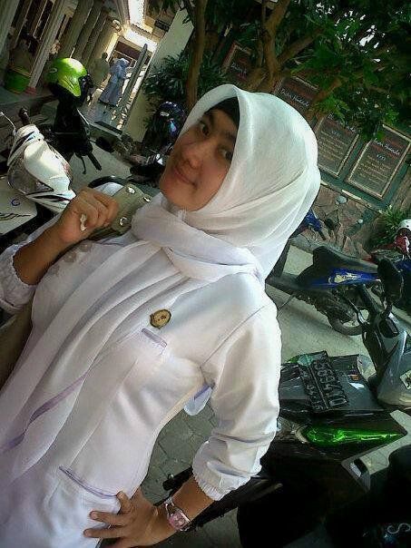 memek bahenol