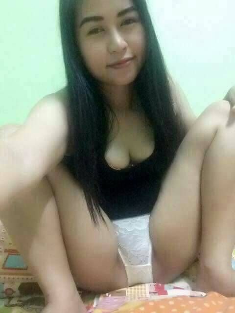 cewek bugil bahenol
