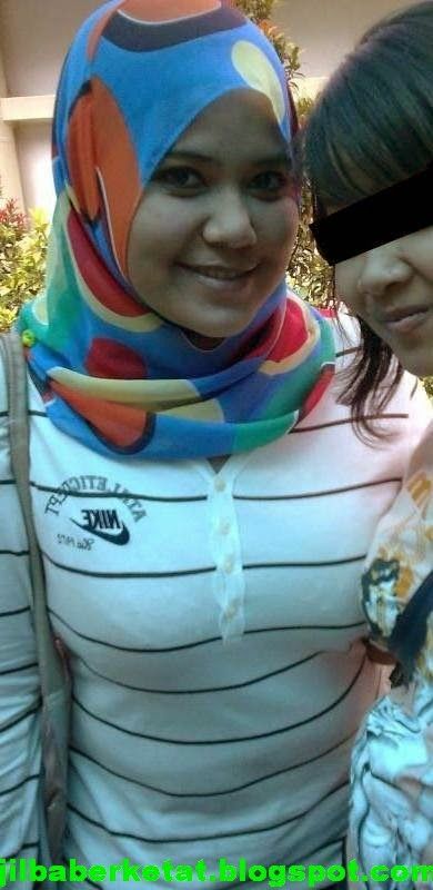 meramas dada montok gadis