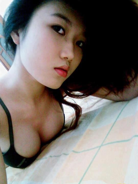 cewek cantik bugil