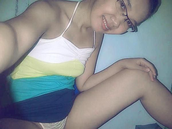 memek ngangkang