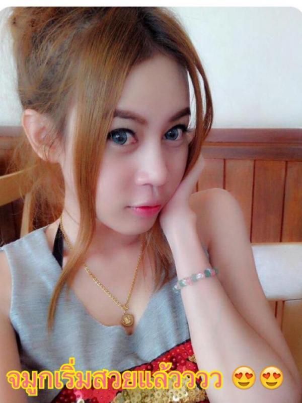cewek cantik sholehah