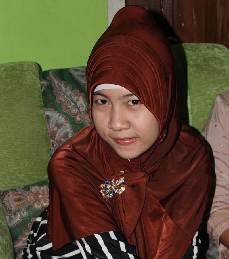 jilbab cantik cewek nyepong