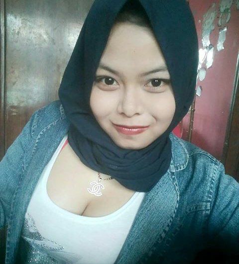 gadis cantik bugil