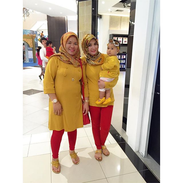 artis pakai baju transparan