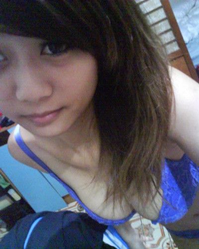 artis cewek bungil