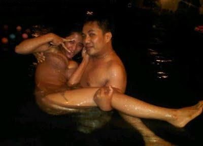 dewi persik julia perez mandi