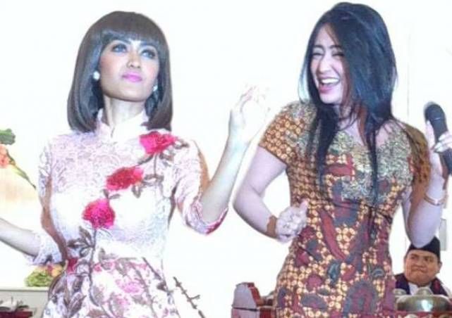 dewi persik sexy