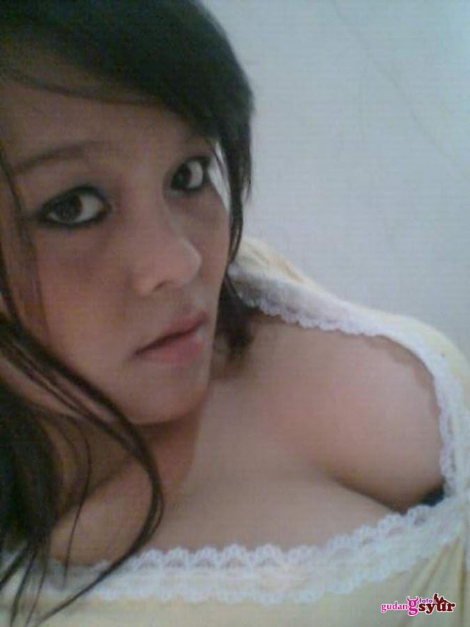 cewek bugil