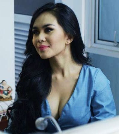 kartika putri instagram