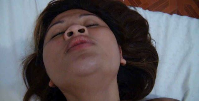 cewek bugil ngentot memek jilbab