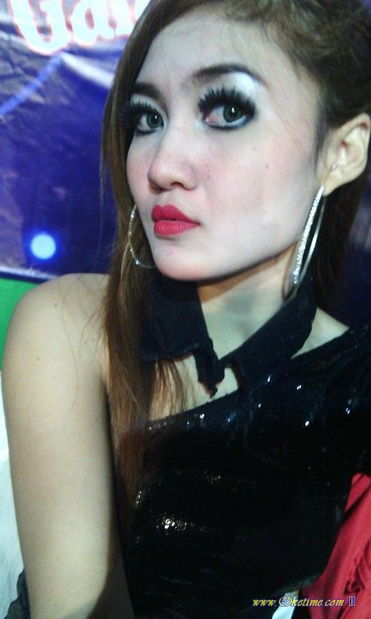 nella kharisma ukuran bra