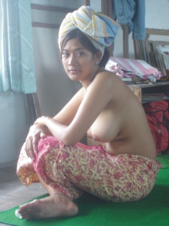 jilat memek