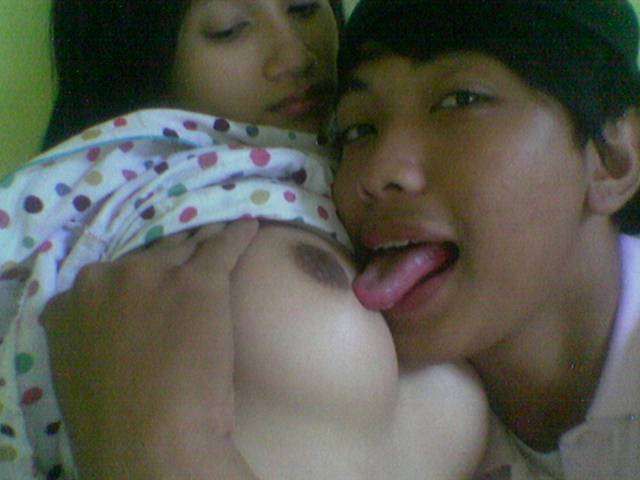pijat payudara indah