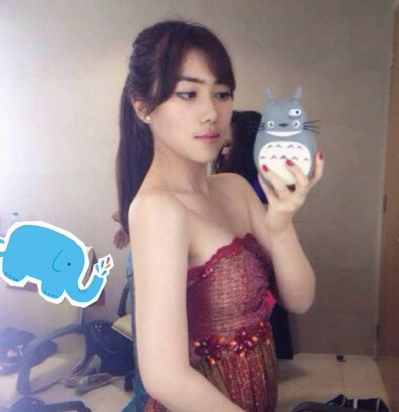 dewi persik ciuman