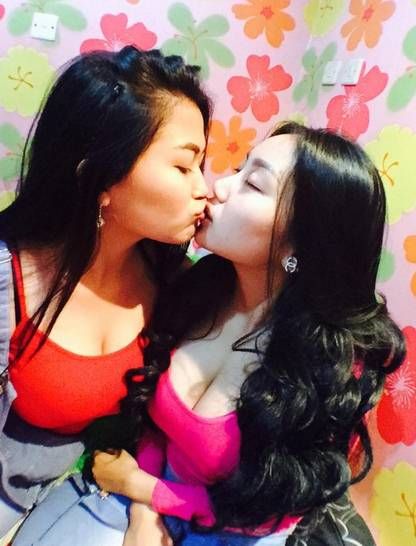 duo srigala semua kelihatan aurat