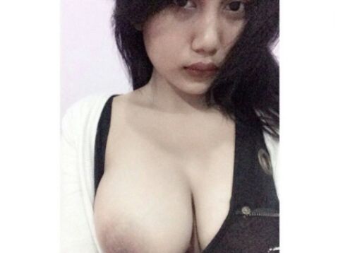 telanjang duo srigala