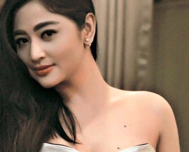 dewi persik nude