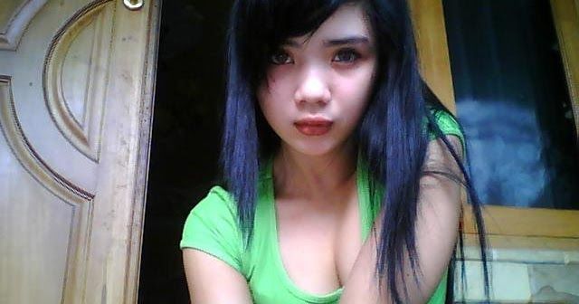 gadis kebaya