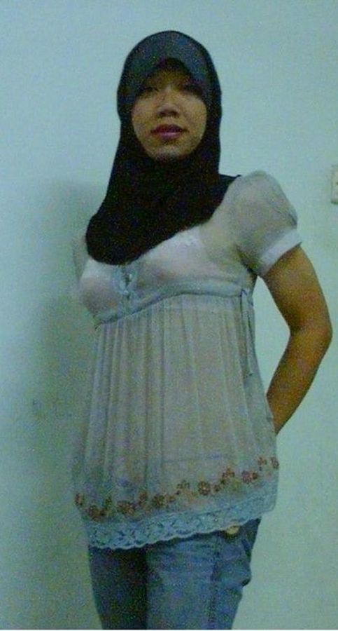 pepek masuk konek