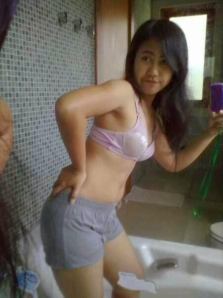 cewek telanjang