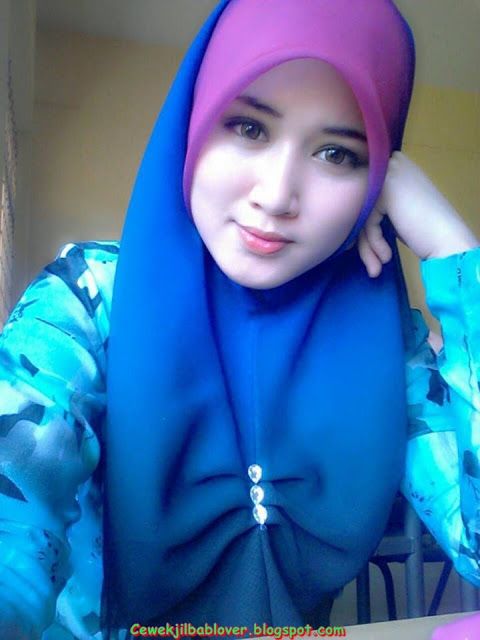 gambar cewek ngangkang