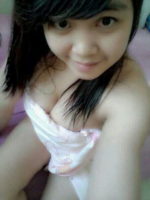gadis montok mulus