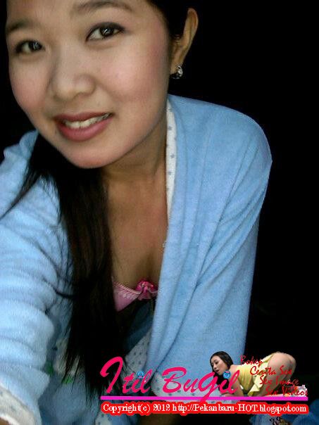 cewek jilbab bugil