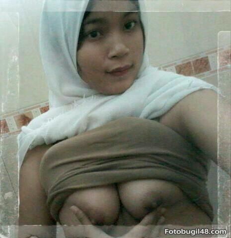 cewek bugil