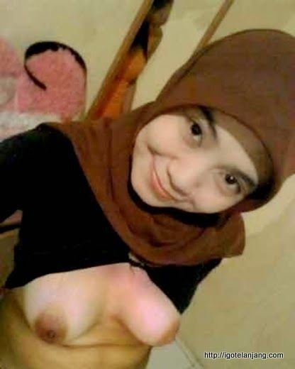 telanjang bugil