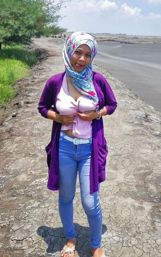 jilbab pejuh