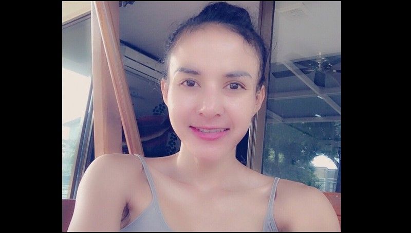 apapun foto wanita tanpa busana
