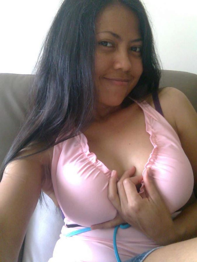 toket gadis montok